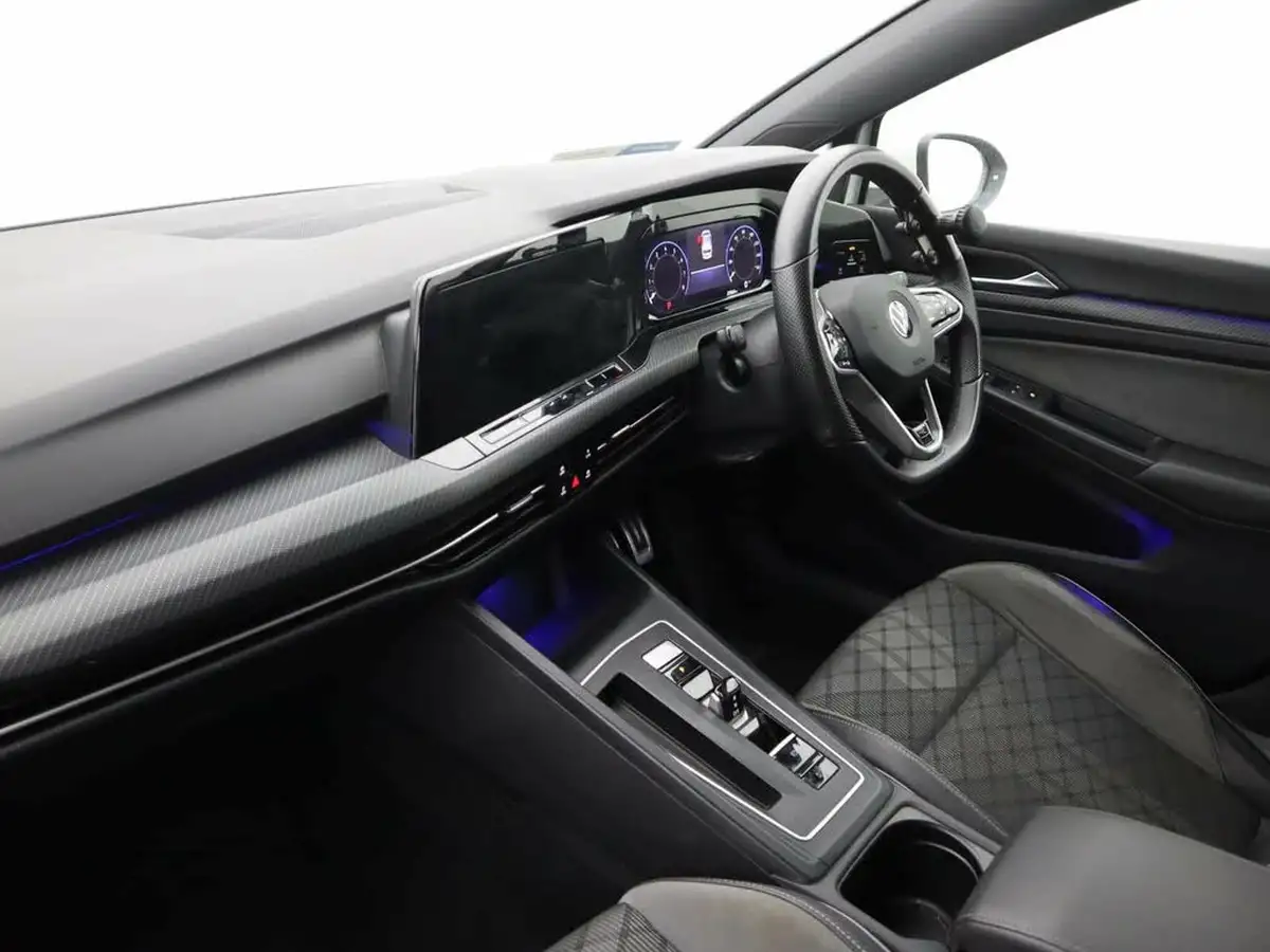 2022-volkswagen-golf-15-etsi-r-line-150ps-hatchback-big-12
