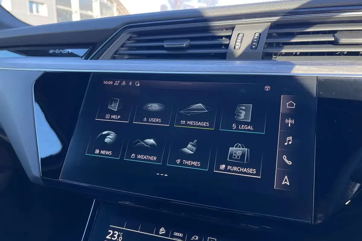 2022-audi-e-tron-50e-s-line-sportback-big-59