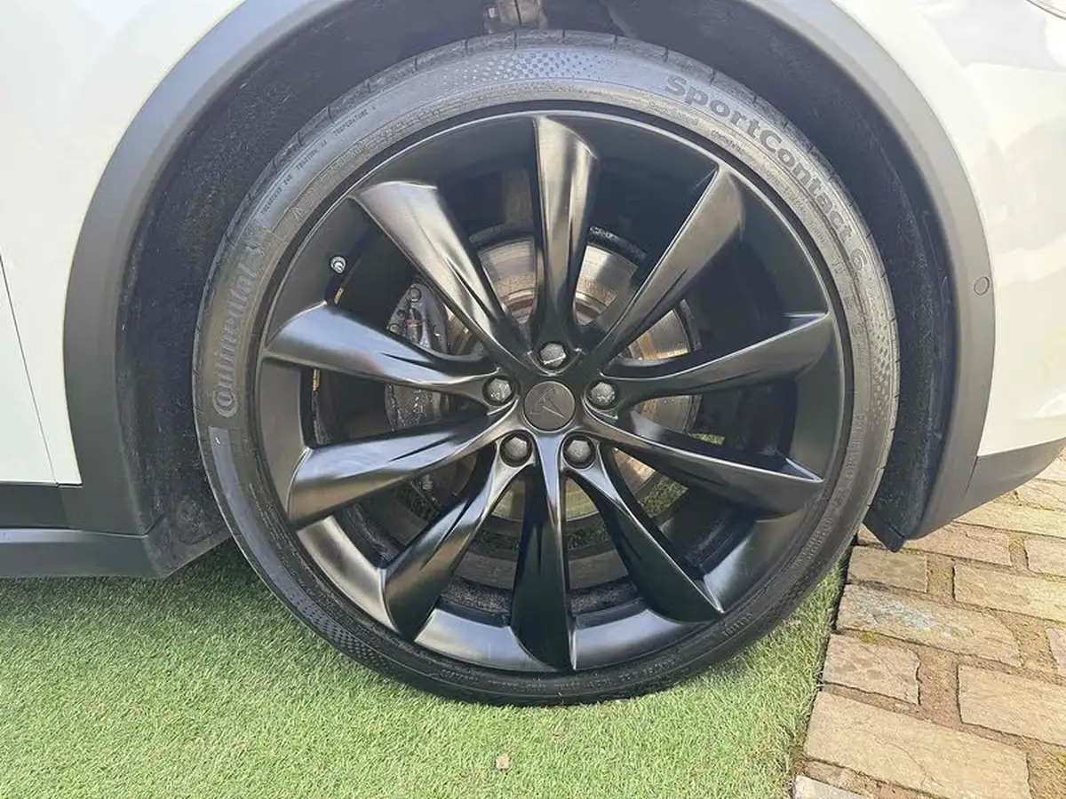 2020-tesla-model-x-e-long-range-big-21