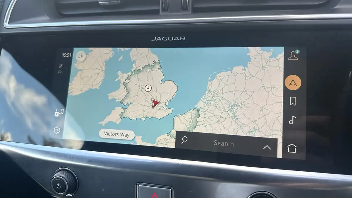 2023-jaguar-i-pace-ev400-r-dynamic-hse-black-big-21