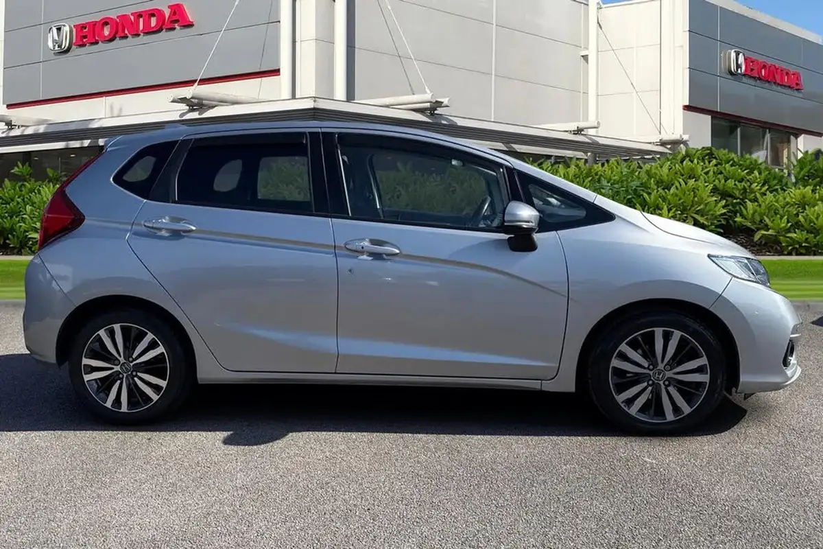 2019-honda-jazz-13-i-vtec-ex-cvt-big-2
