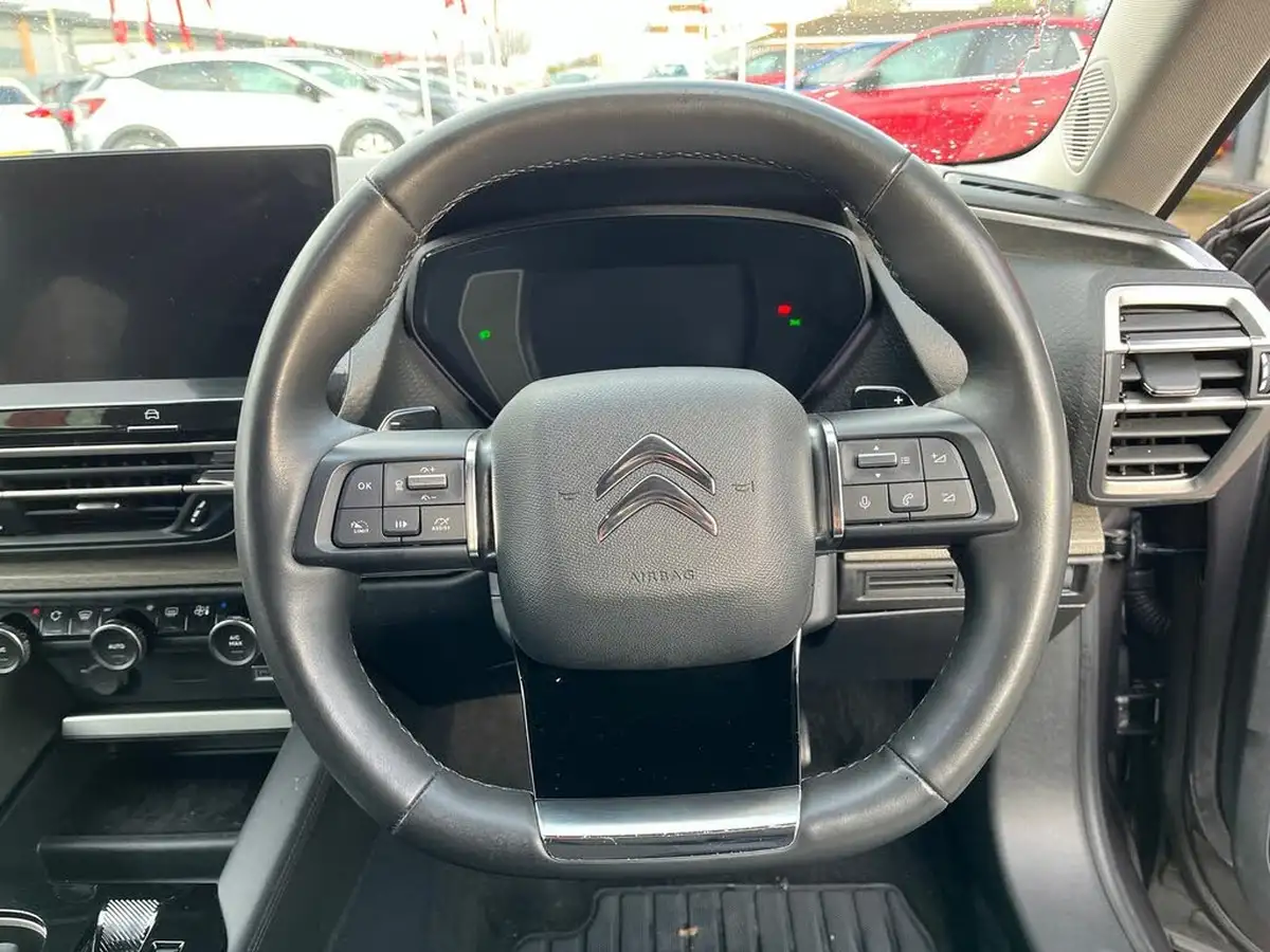 2023-citroen-c5-x-12-puretech-shine-big-15