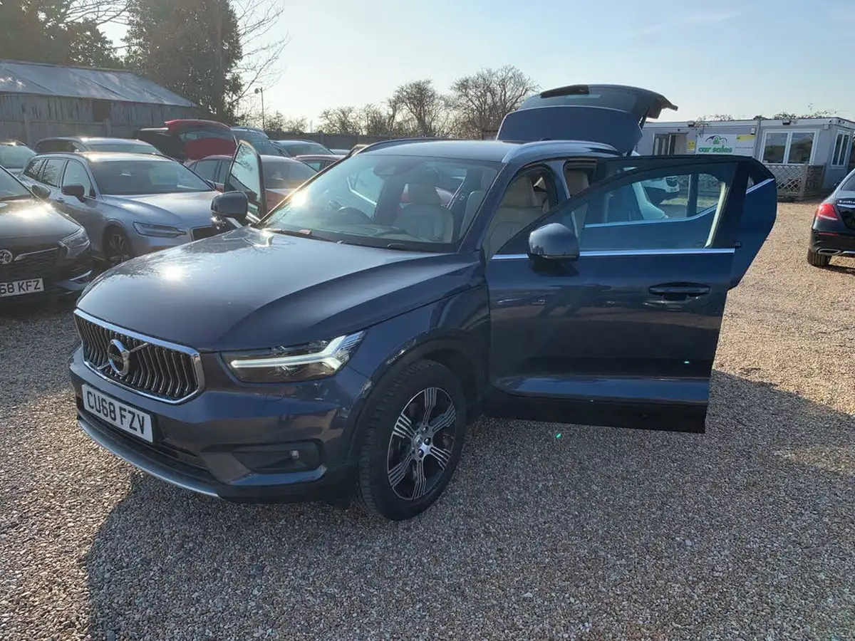 2018-volvo-xc40-20td-d4-inscription-big-55