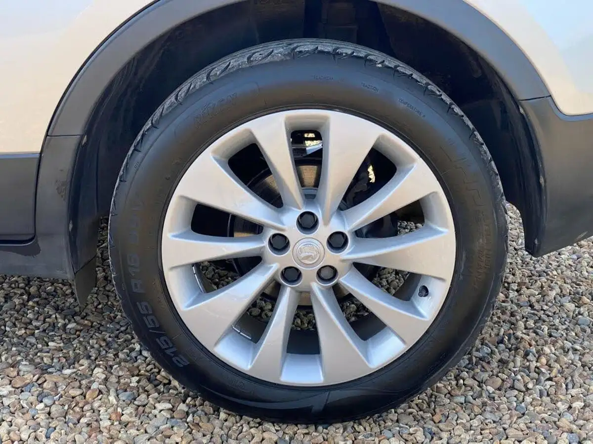 2015-vauxhall-mokka-17cdti-se-fwd-auto-big-12
