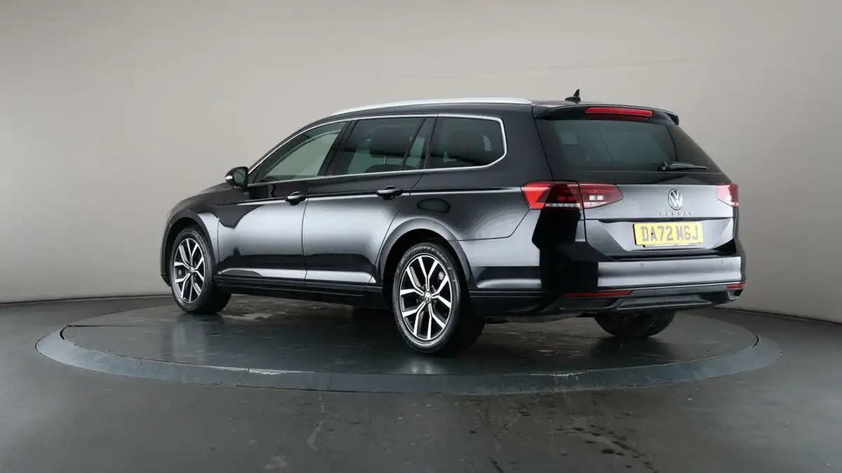 2022-volkswagen-passat-15-tsi-sel-estate-5d-dsg-big-69