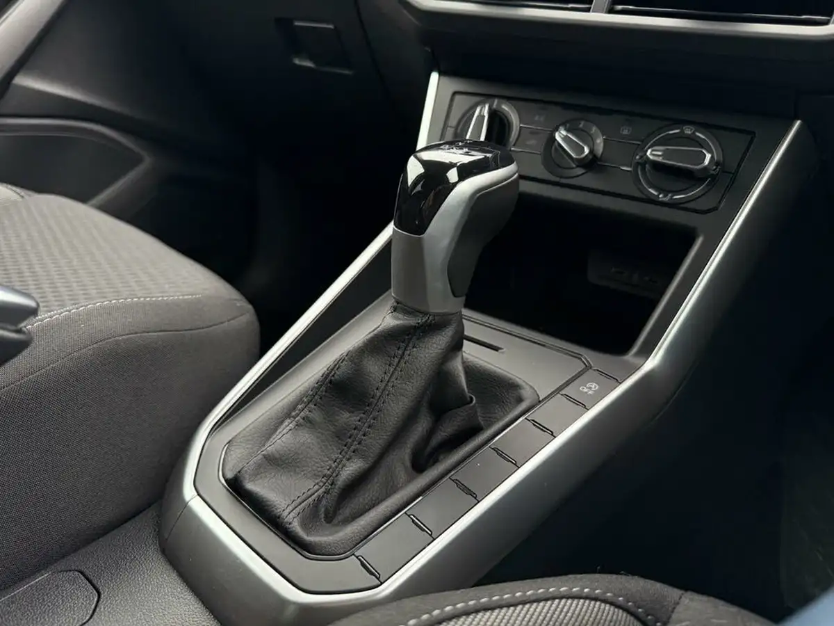 2023-volkswagen-polo-10-tsi-life-dsg-big-49