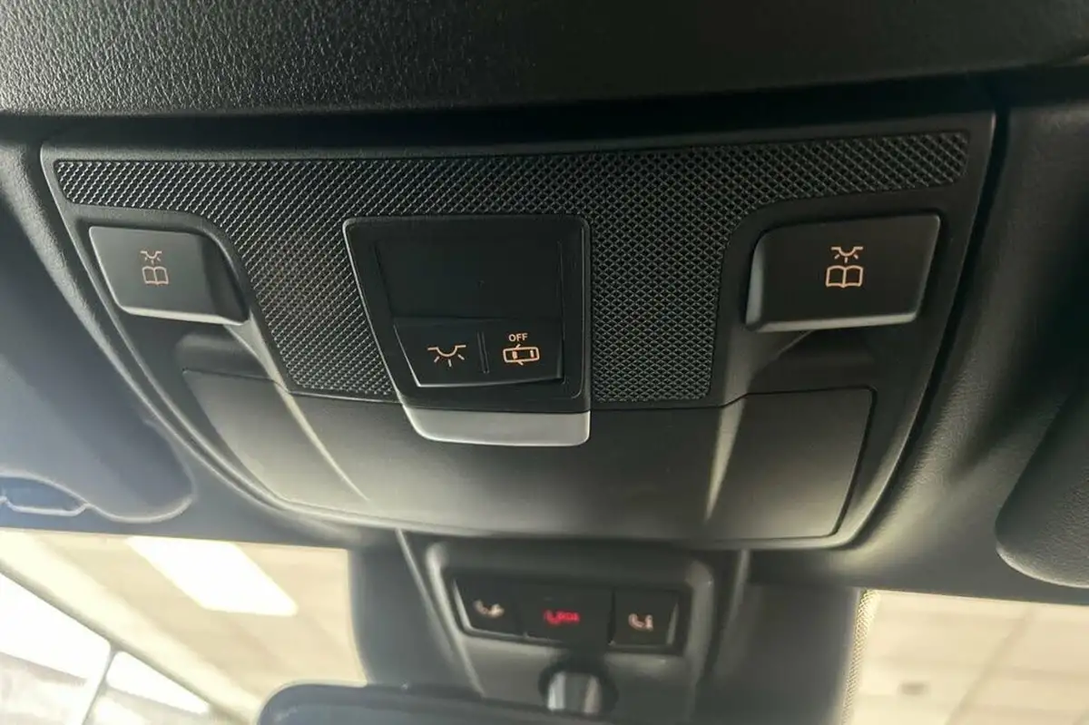 2018-mercedes-benz-c-class-21d-c220d-amg-line-ss-cabriolet-2d-9g-tronic-plus-big-34