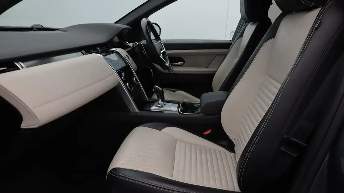 2021-land-rover-discovery-sport-20-d200-r-dynamic-se-big-14