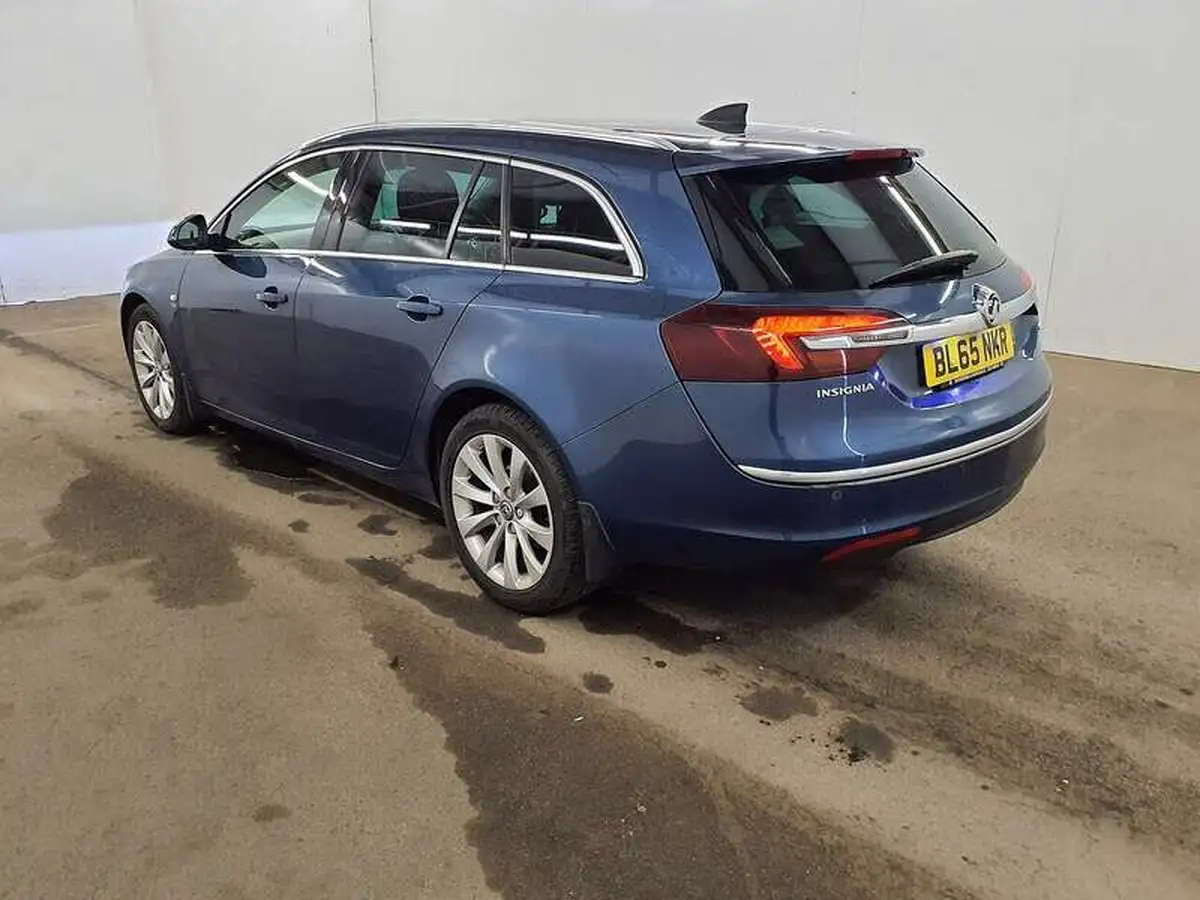 2016-vauxhall-insignia-sports-tourer-16cdti-elite-nav-ecoflex-ss-big-3