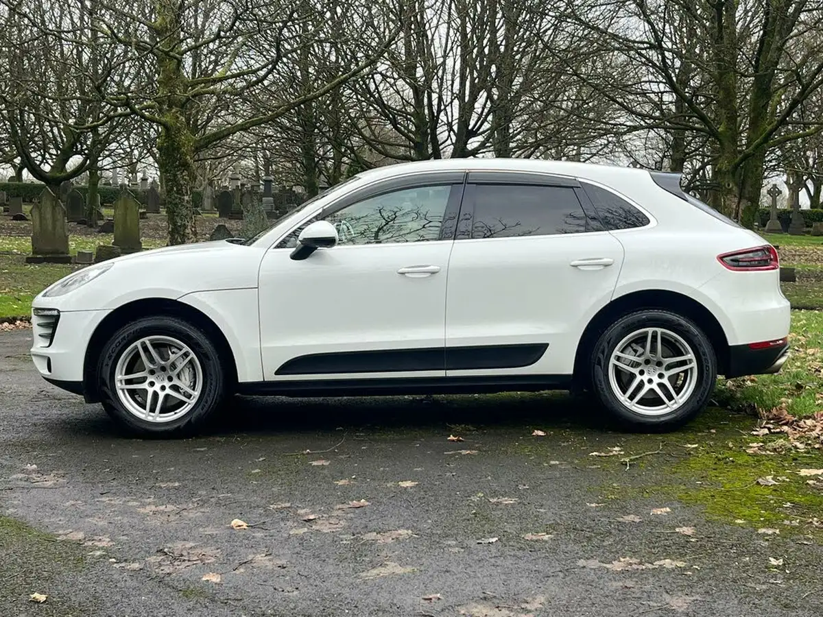 2015-porsche-macan-30-s-big-7