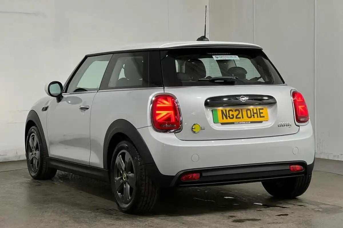 2021-mini-cooper-e-cooper-s-1-big-18