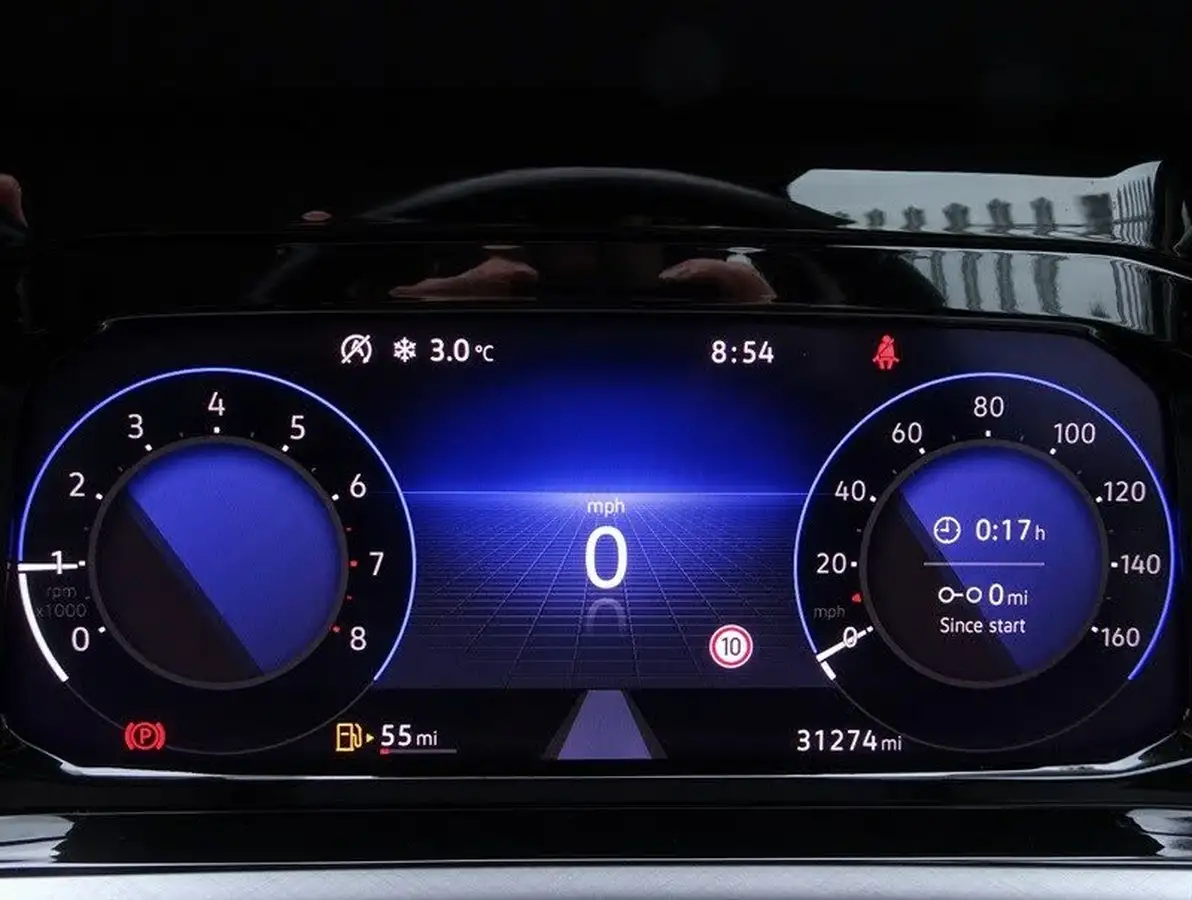 2021-volkswagen-golf-10-tsi-life-hatchback-big-30