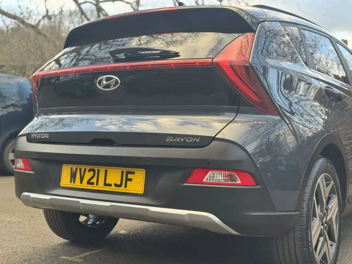 2021-hyundai-bayon-10-t-gdi-premium-100ps-big-15