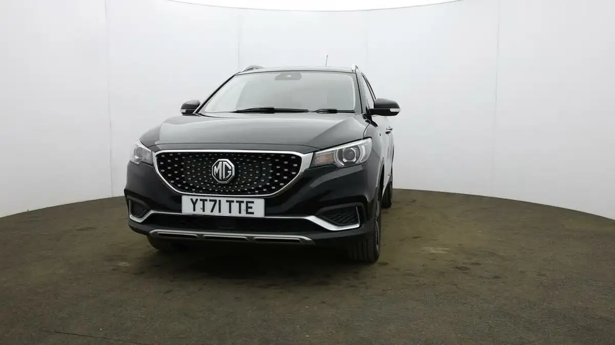 2021-mg-zs-suv-e-exclusive-ev-big-32