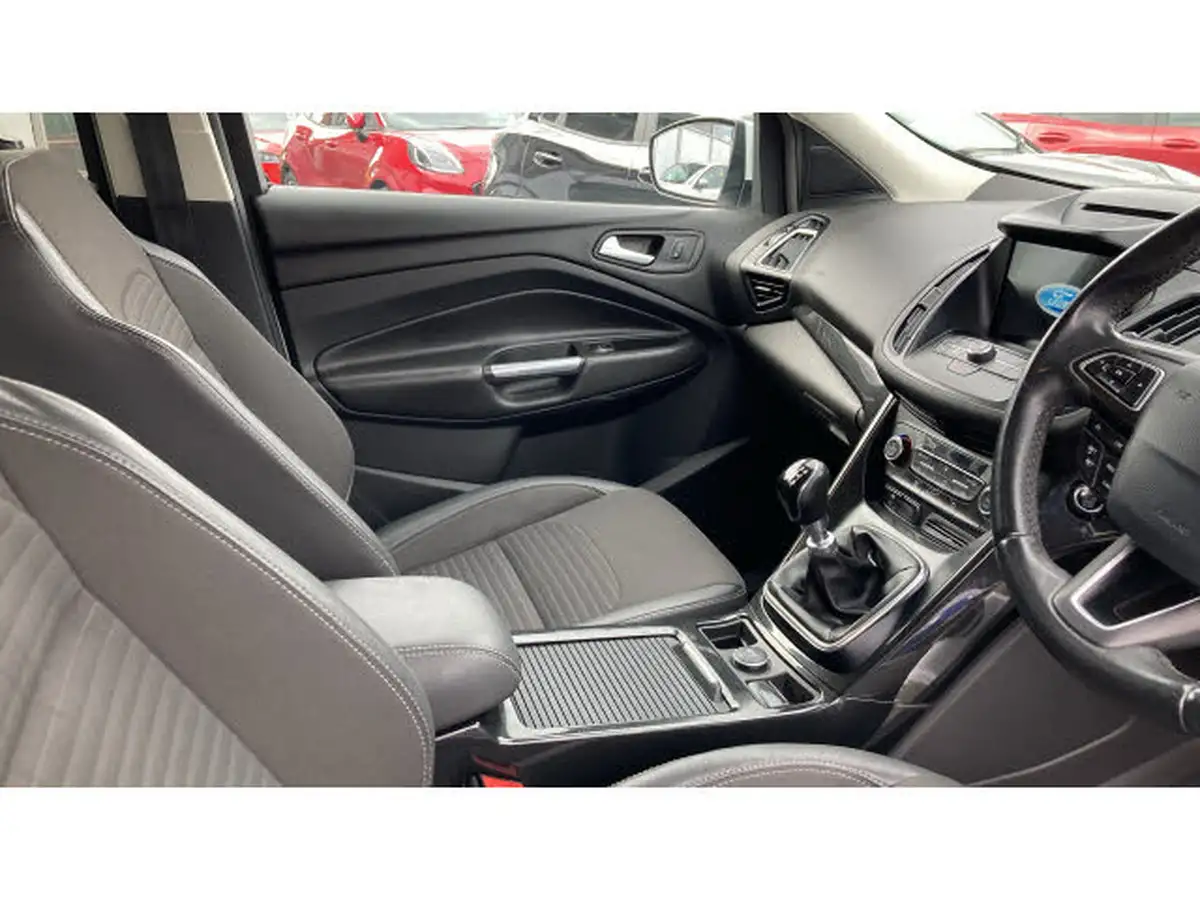 2017-ford-kuga-20tdci-titanium-150ps-ss-big-15