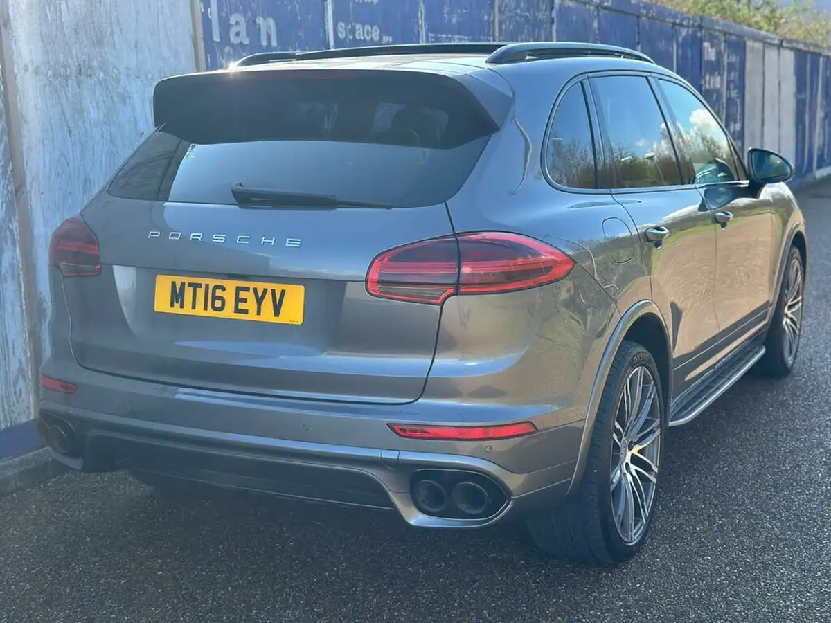 2016-porsche-cayenne-42td-s-big-8