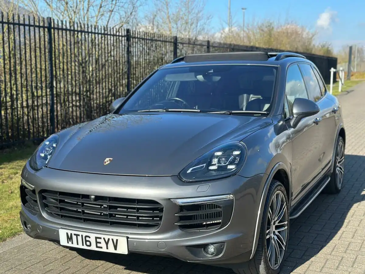 2016-porsche-cayenne-42td-s-big-32