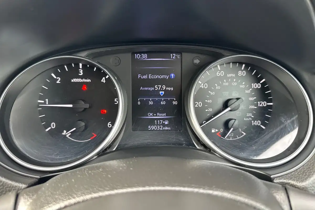 2018-nissan-qashqai-15dci-acenta-115ps-big-35
