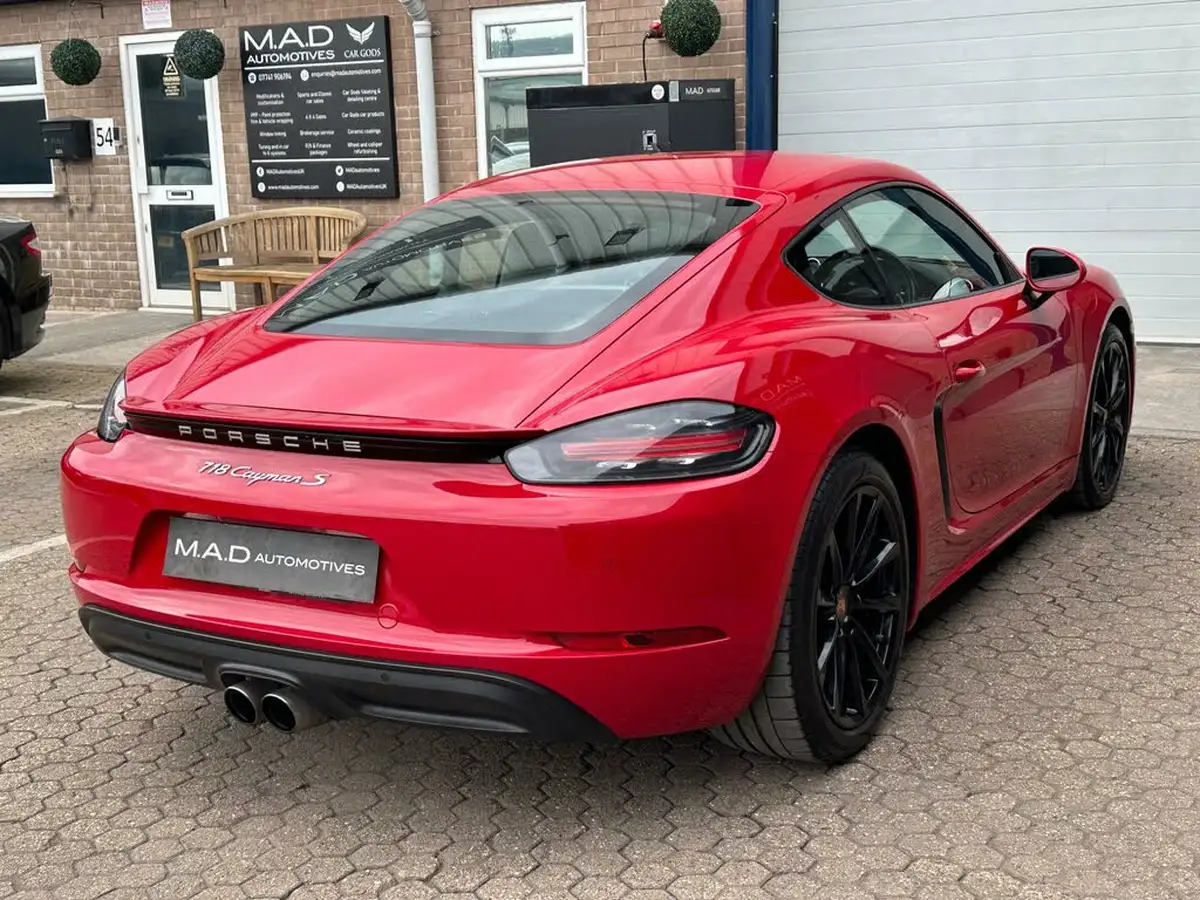 2017-porsche-cayman-718-25-s-pdk-big-7
