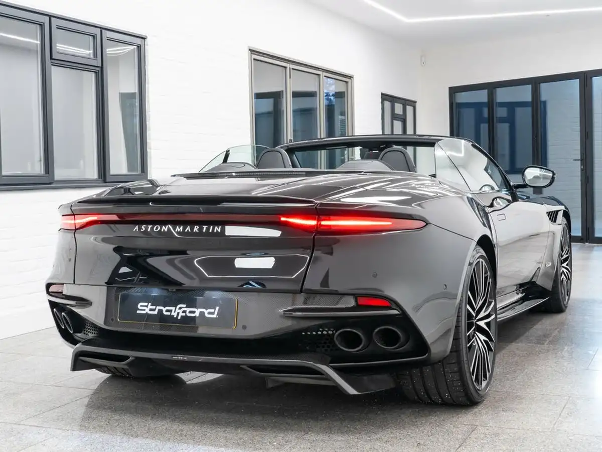2019-aston-martin-dbs-52-v12-superleggera-volante-big-2