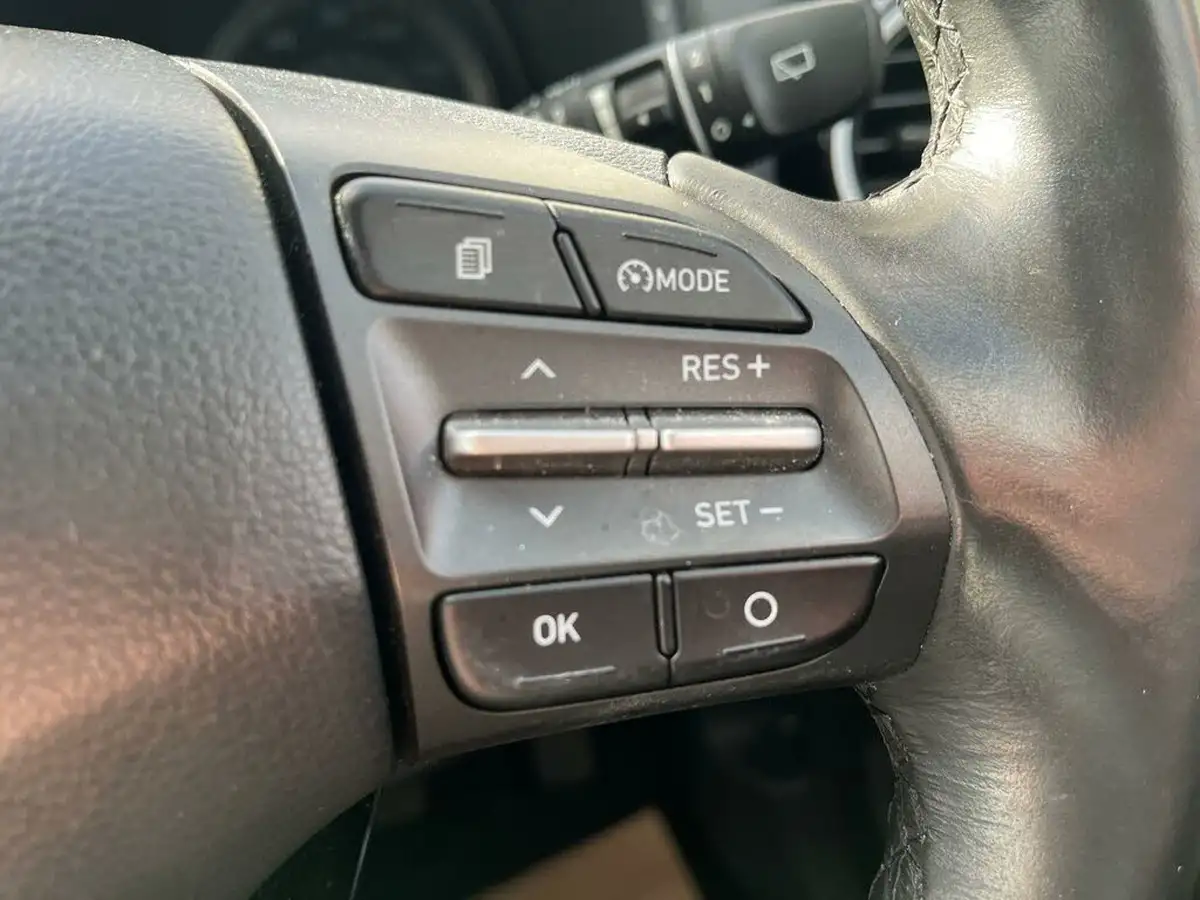 2020-hyundai-kona-16-gdi-premium-se-big-16