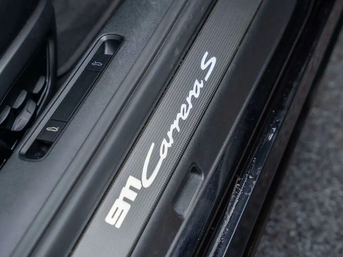 2020-porsche-911-30-carrera-s-coupe-pdk-big-17