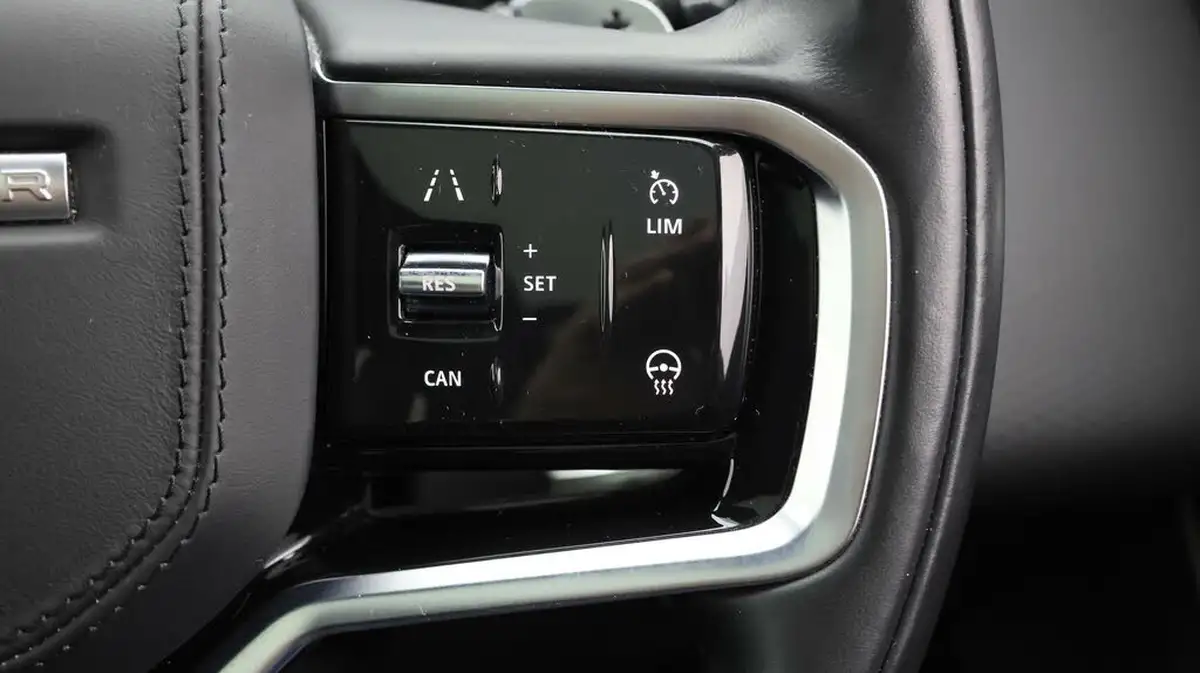 2021-land-rover-range-rover-velar-20-d200-velar-edition-big-22