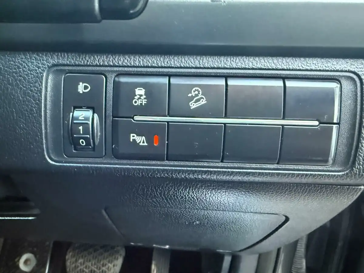2022-kgm-ssangyong-musso-22td-saracen-202pseu6d-big-30
