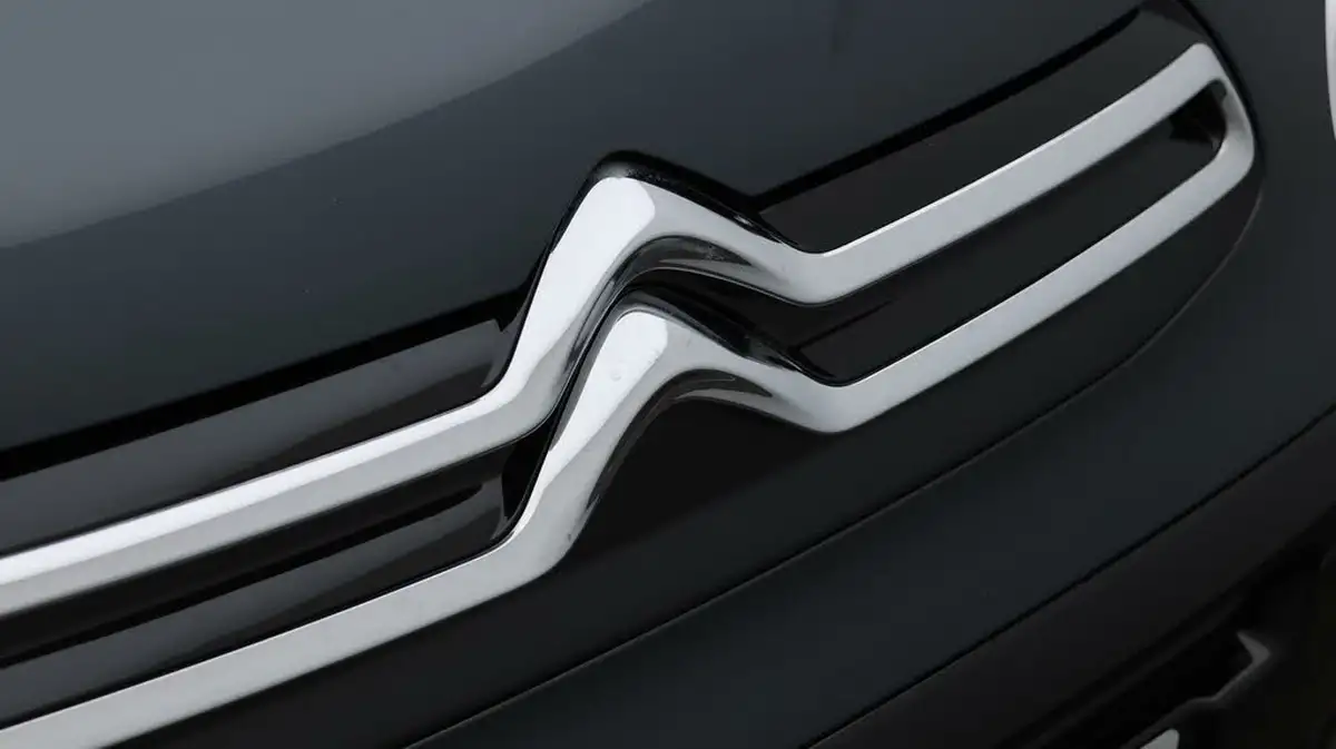 2021-citroen-c1-10-vti-shine-5d-big-22