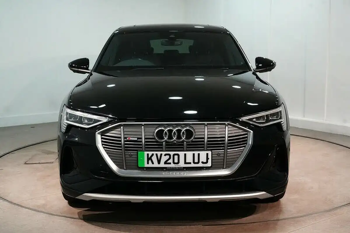 2020-audi-e-tron-50e-s-line-station-wagon-big-2
