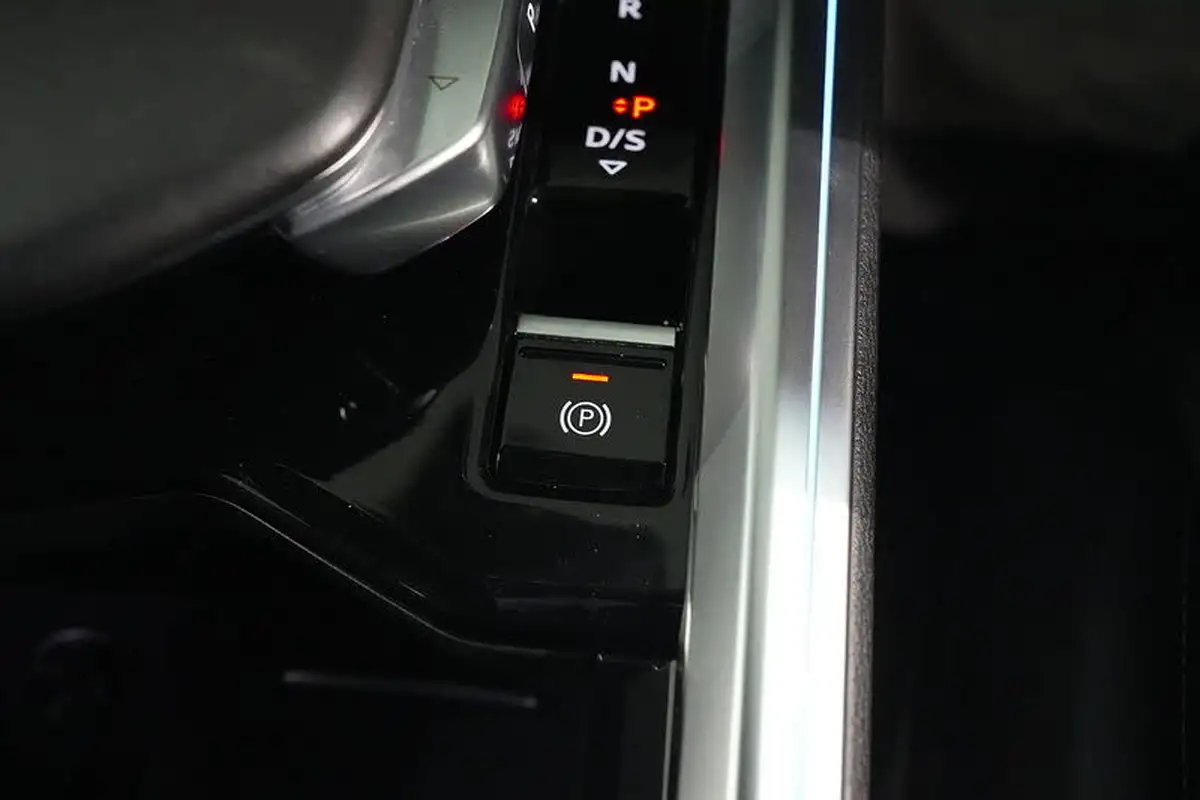 2020-audi-e-tron-50e-s-line-station-wagon-big-54