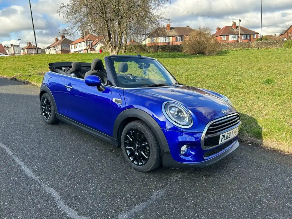 2018-mini-cooper-15-cooper-classic-navss-convertible-2d-big-3