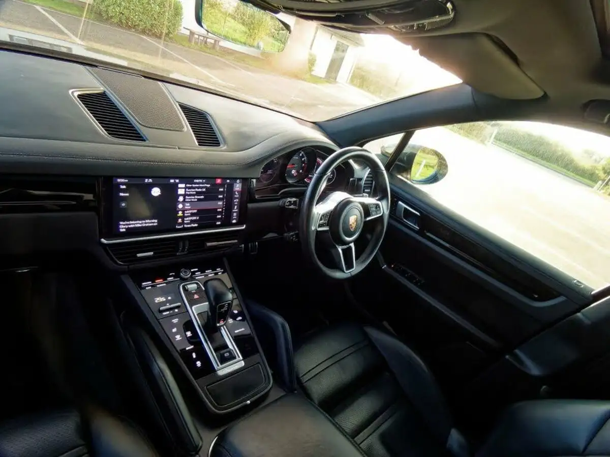 2019-porsche-cayenne-30-v6-s-big-29