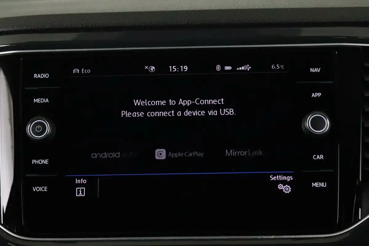 2018-volkswagen-t-roc-15-tsi-sel-ss-big-29