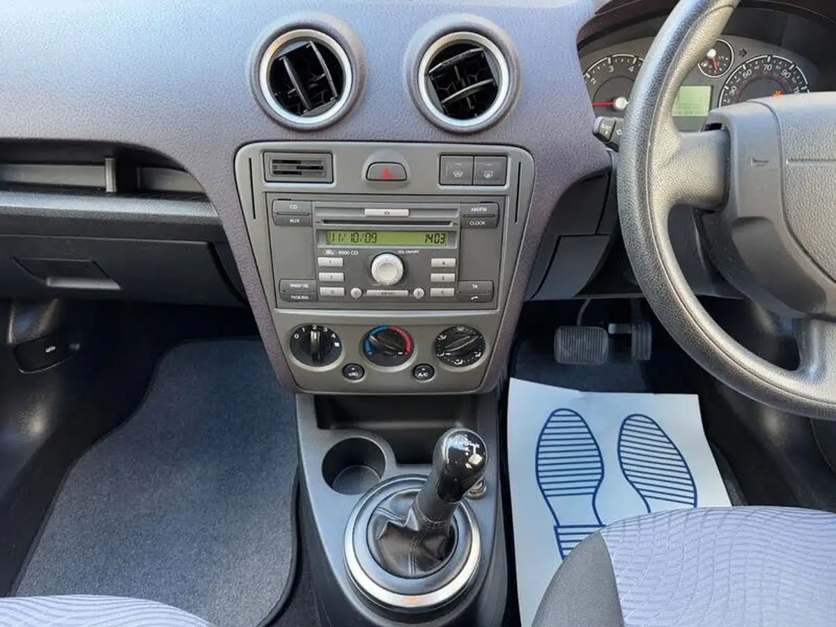 2008-ford-fusion-14-zetec-climate-durashift-est-big-23