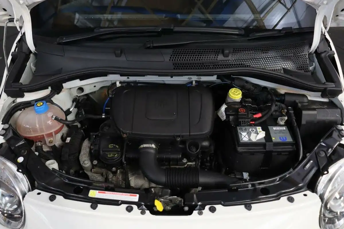 2022-fiat-500-10-dolcevita-big-10