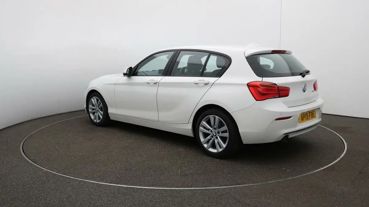 2019-bmw-1-series-15-118i-sport-138bhp-5d-big-5