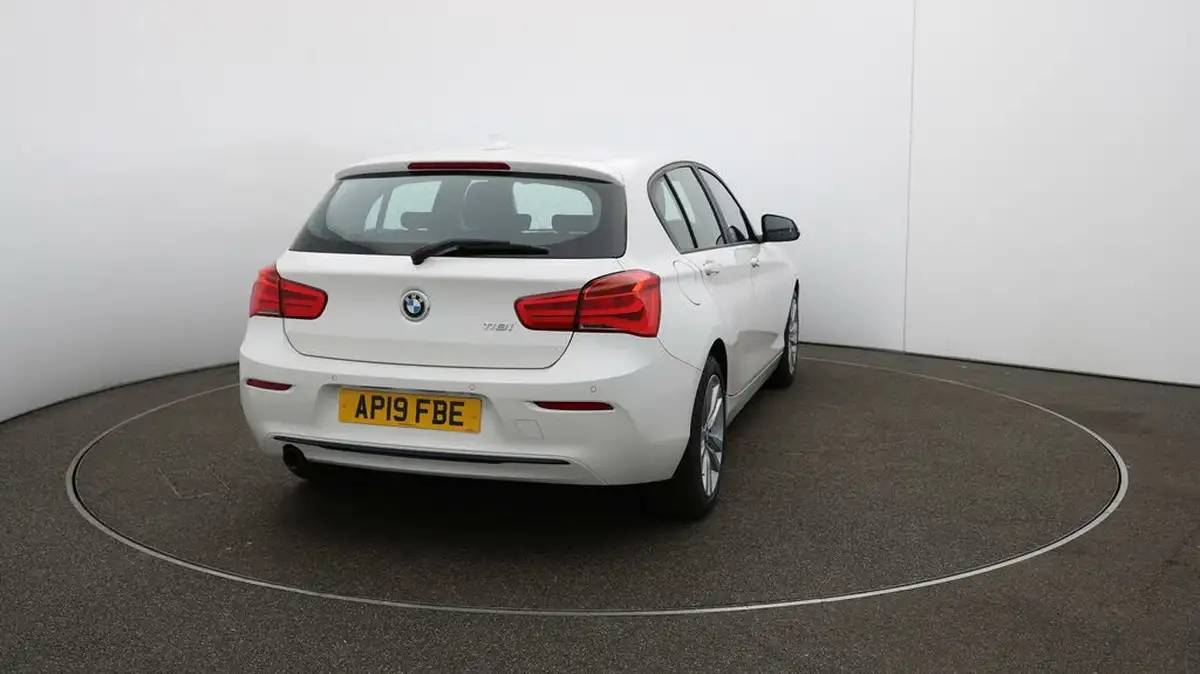 2019-bmw-1-series-15-118i-sport-138bhp-5d-big-47