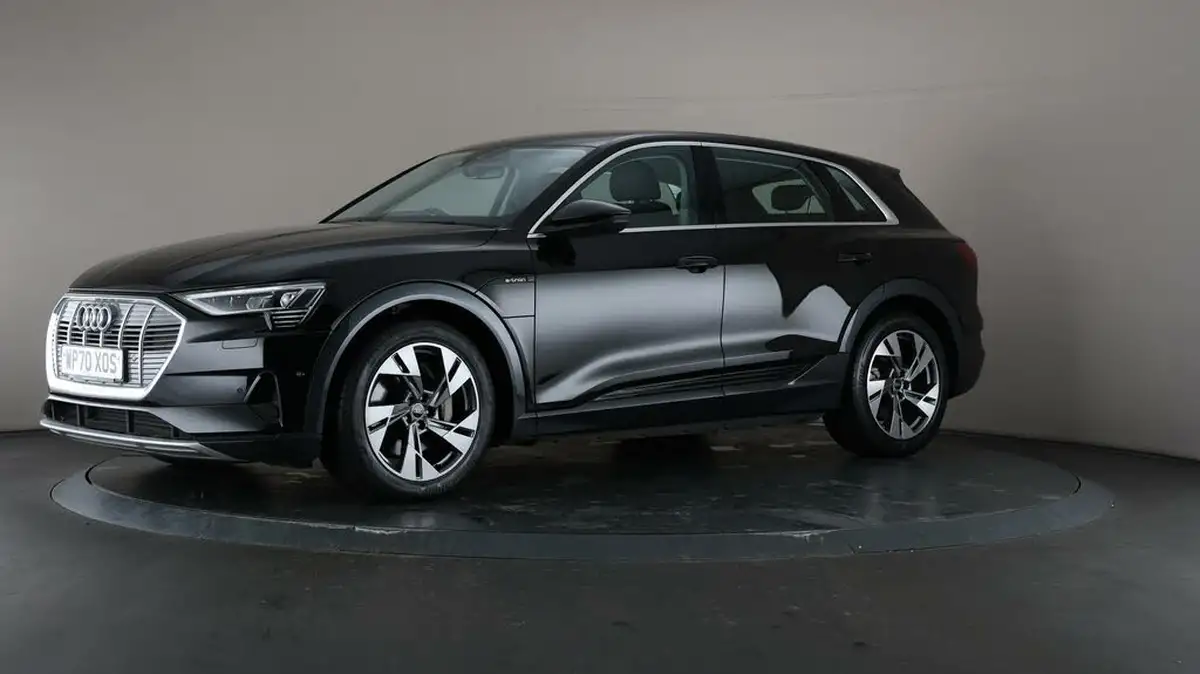 2020-audi-e-tron-50e-sport-big-3