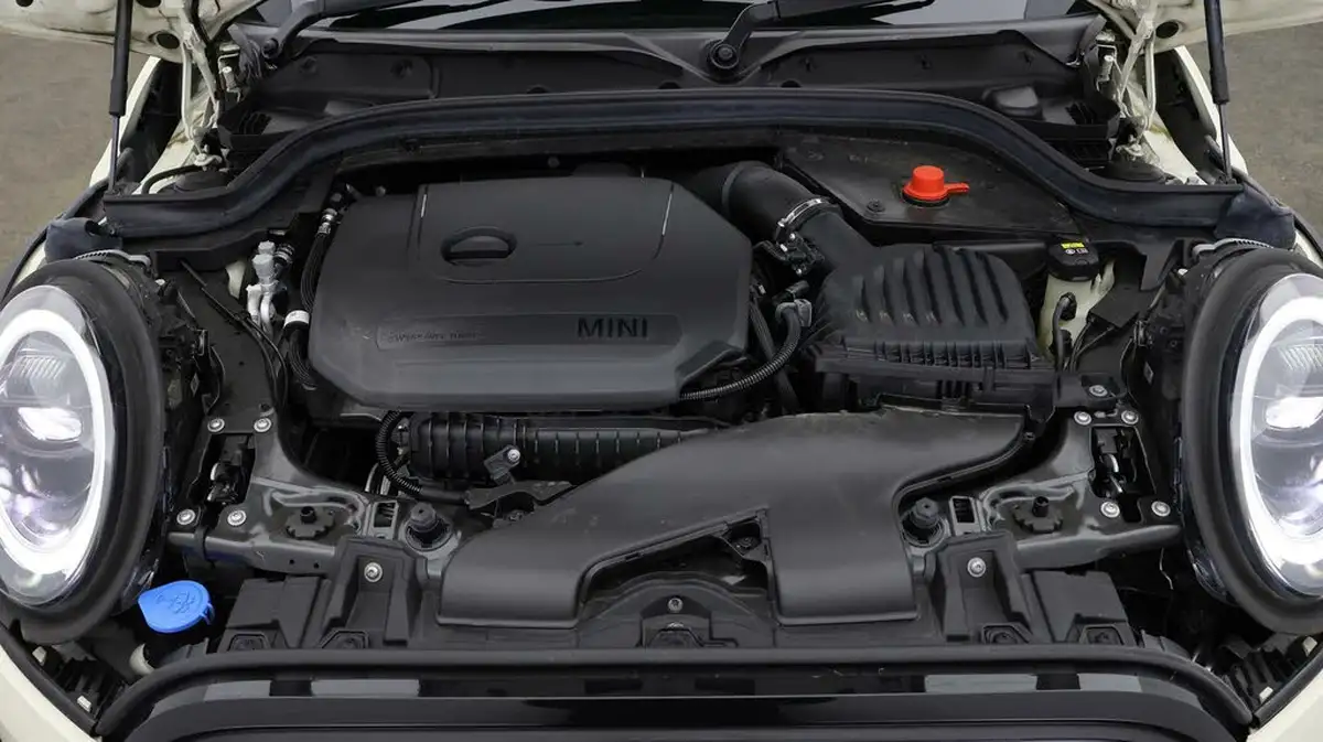 2021-mini-cooper-15-cooper-exclusive-hatchback-3d-auto-big-18