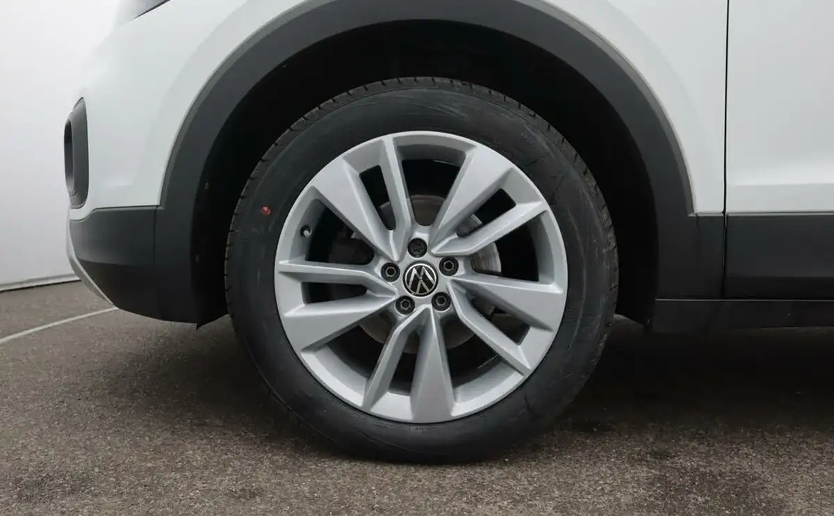 2022-volkswagen-t-cross-10-tsi-se-95ps-big-18