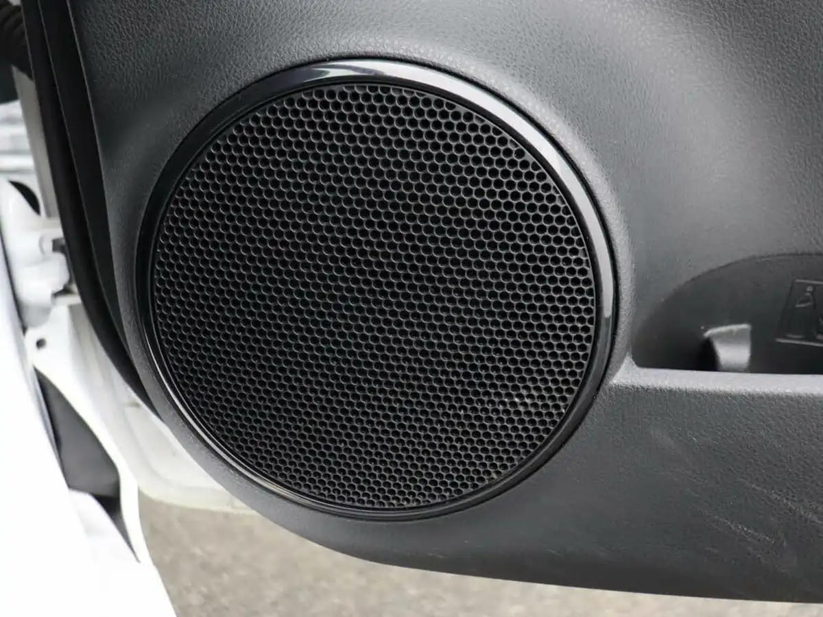 2019-toyota-yaris-10-vvt-i-active-big-29