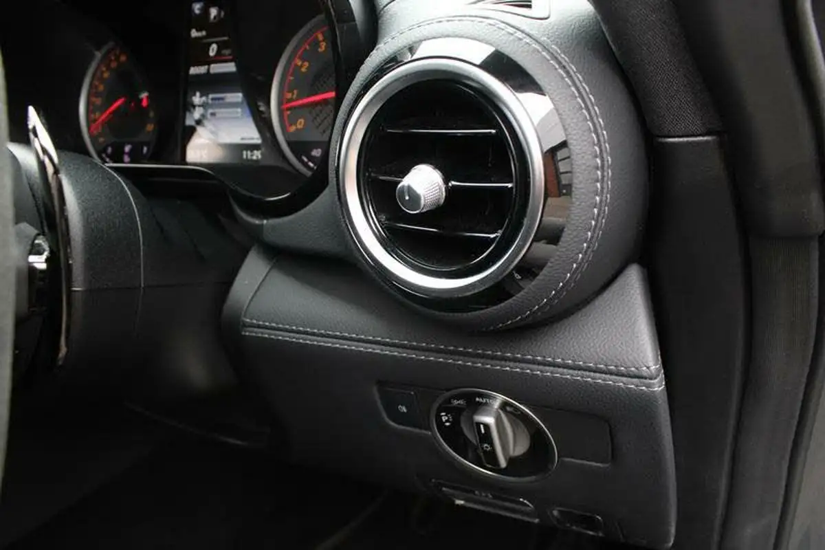 2019-mercedes-benz-amg-40-gt-r-premiumss-coupe-big-28