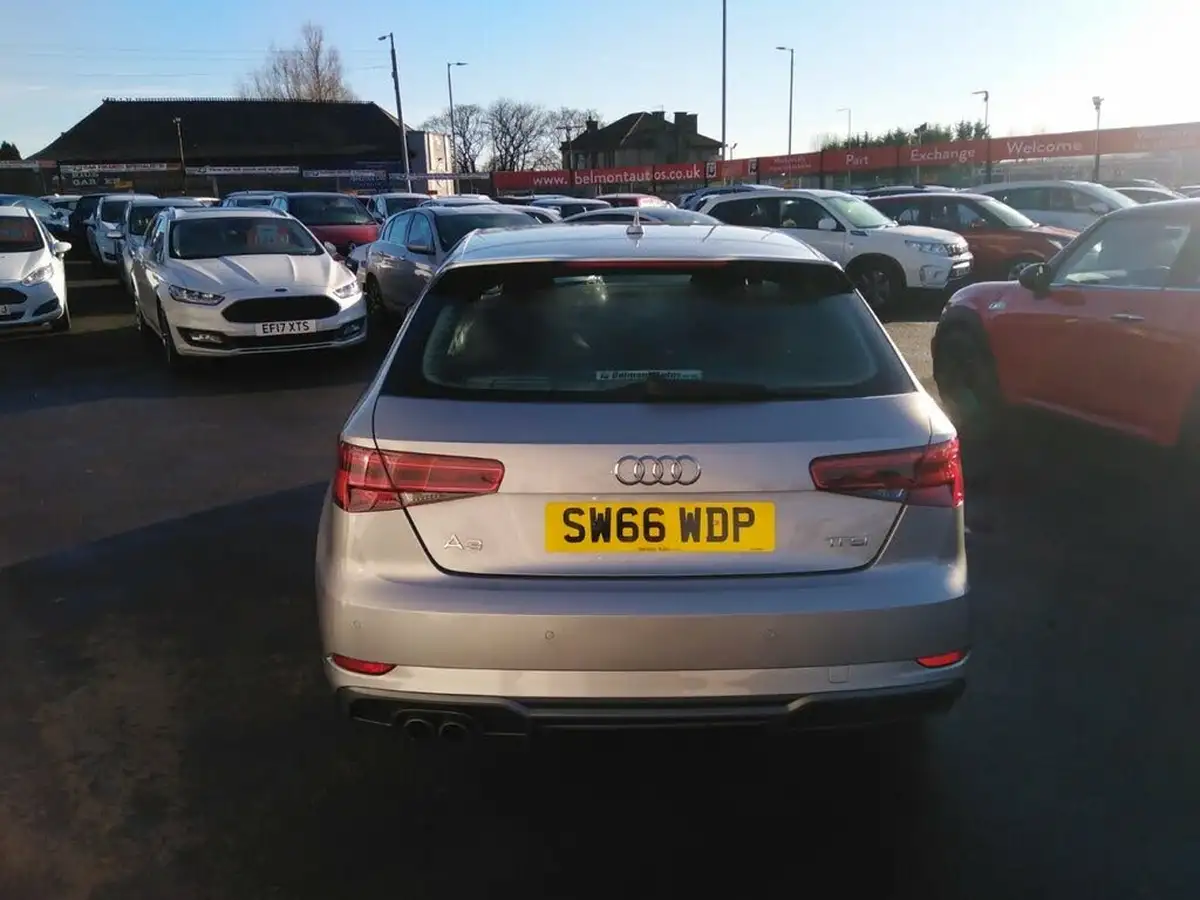 2017-audi-a3-14-tfsi-s-line-hatchback-3d-big-4