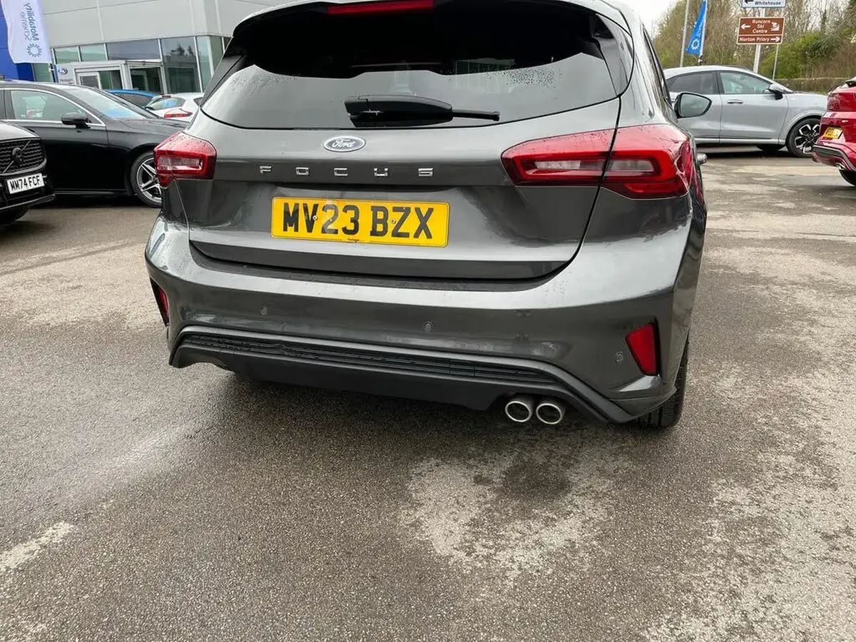 2023-ford-focus-10t-st-line-125ps-hatchback-big-22