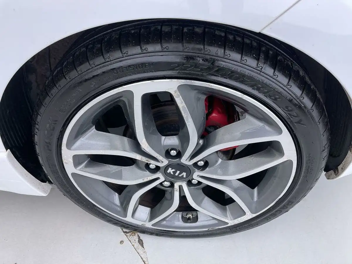 2017-kia-pro-ceed-16-t-gdi-gt-big-21