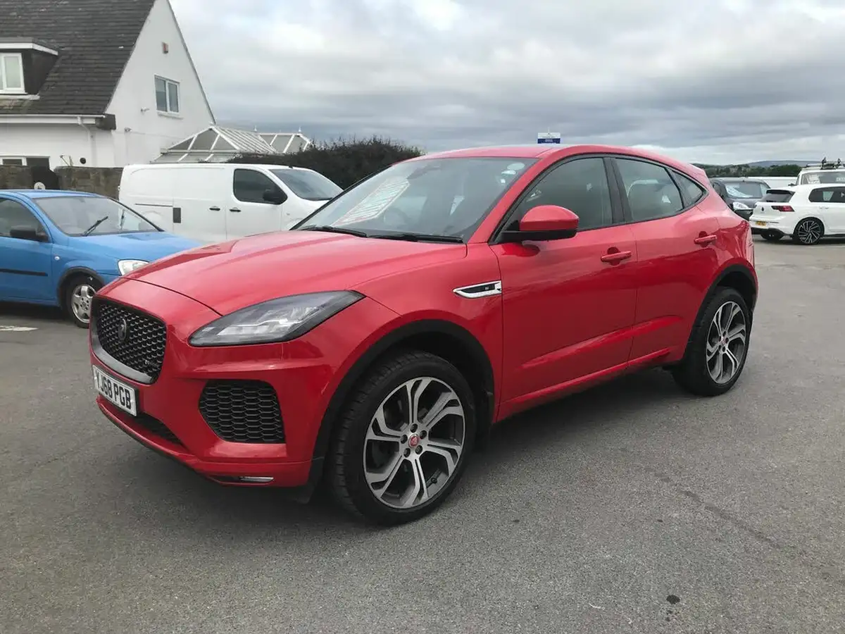 2018-jaguar-e-pace-20-i4d-first-edition-big-2