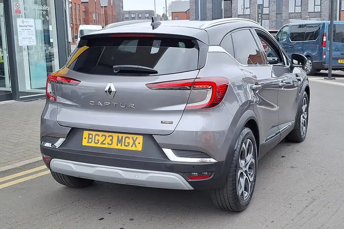 2023-renault-captur-16-techno-145ps-full-big-22