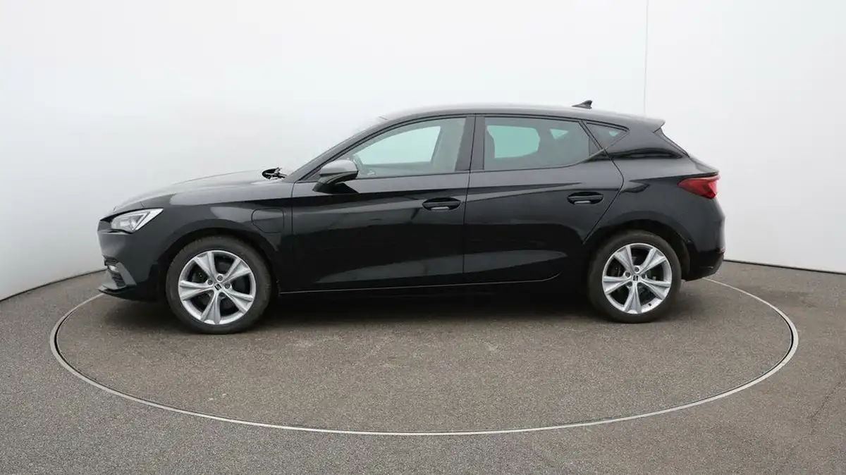 2020-seat-leon-14-e-hybrid-fr-hatchback-big-65