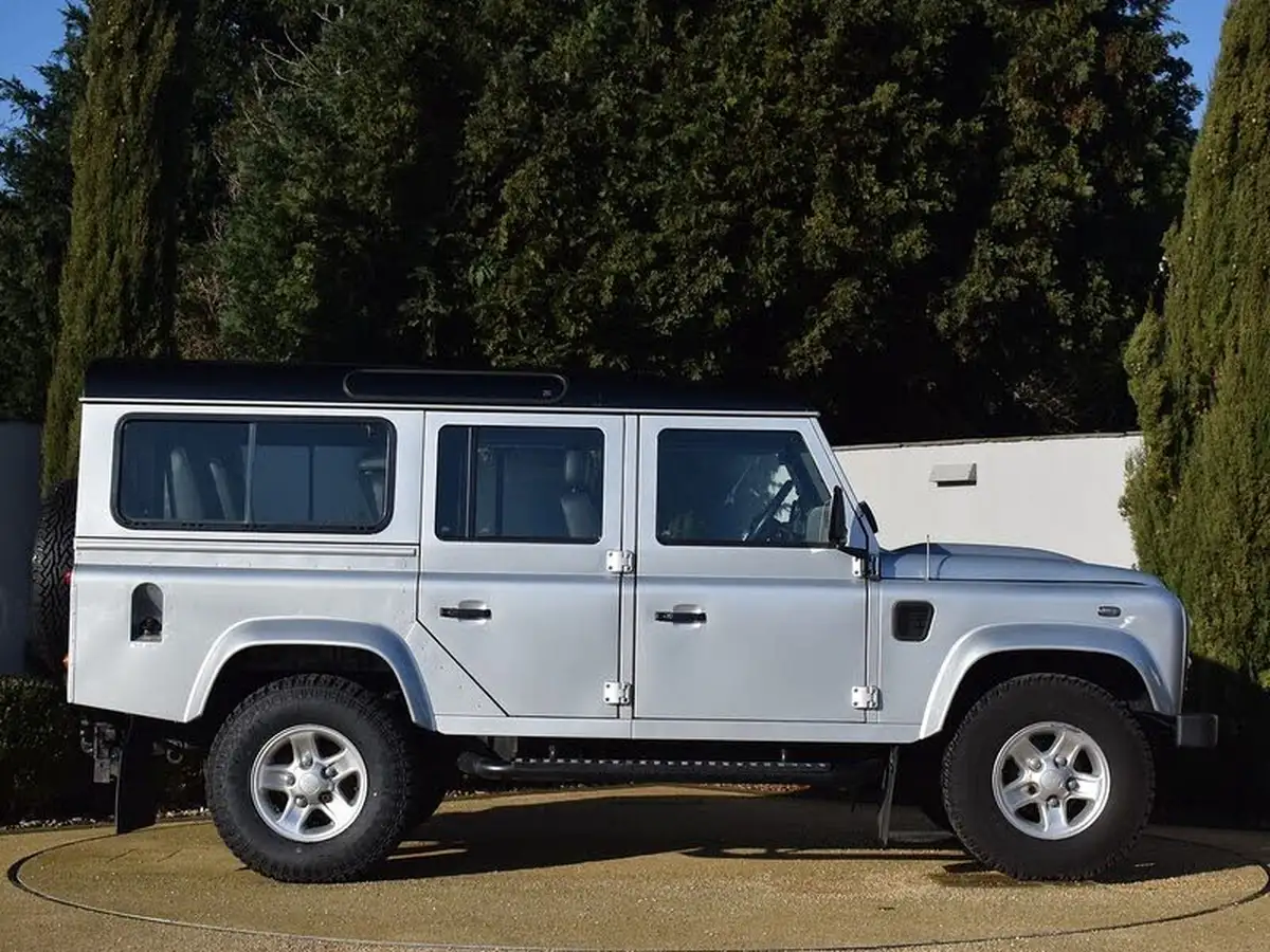 2015-land-rover-110-defender-22td-xs-22i-station-wagon-5-drs-big-3